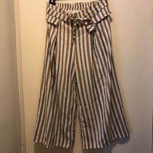 Flowy Patterned Pants